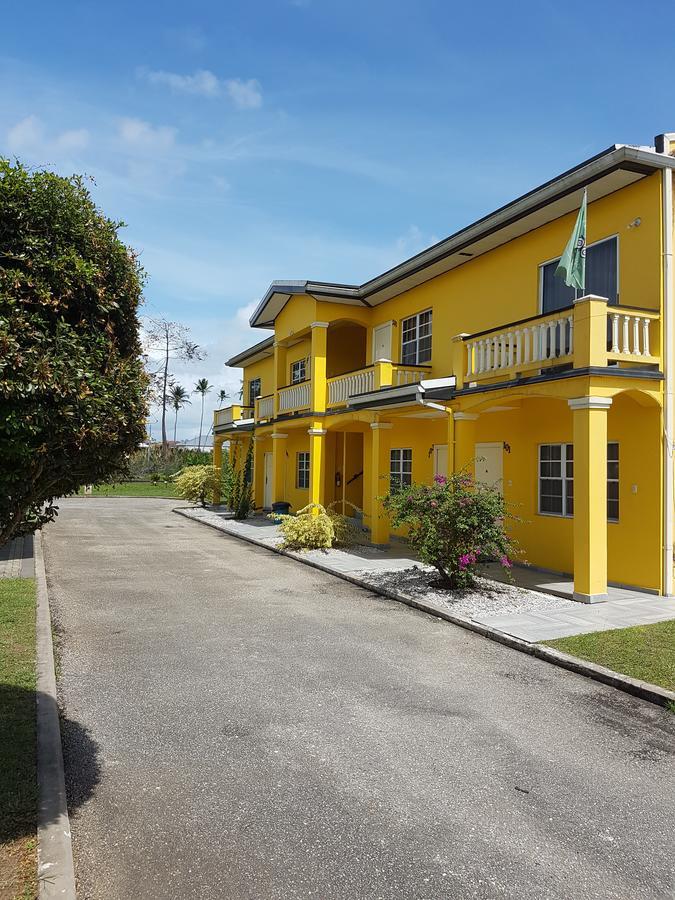 Piarco Village Suites Esterno foto