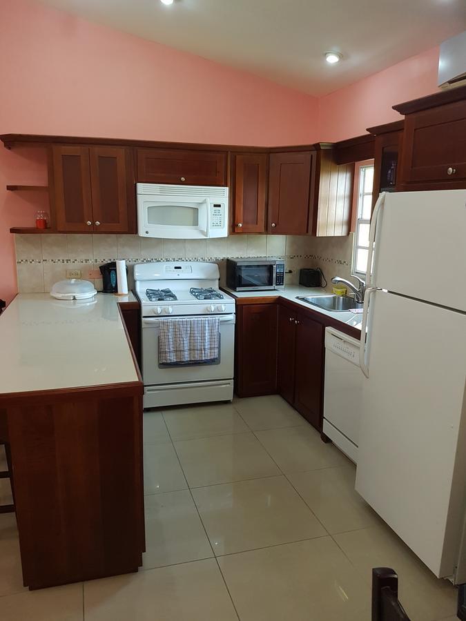 Piarco Village Suites Esterno foto