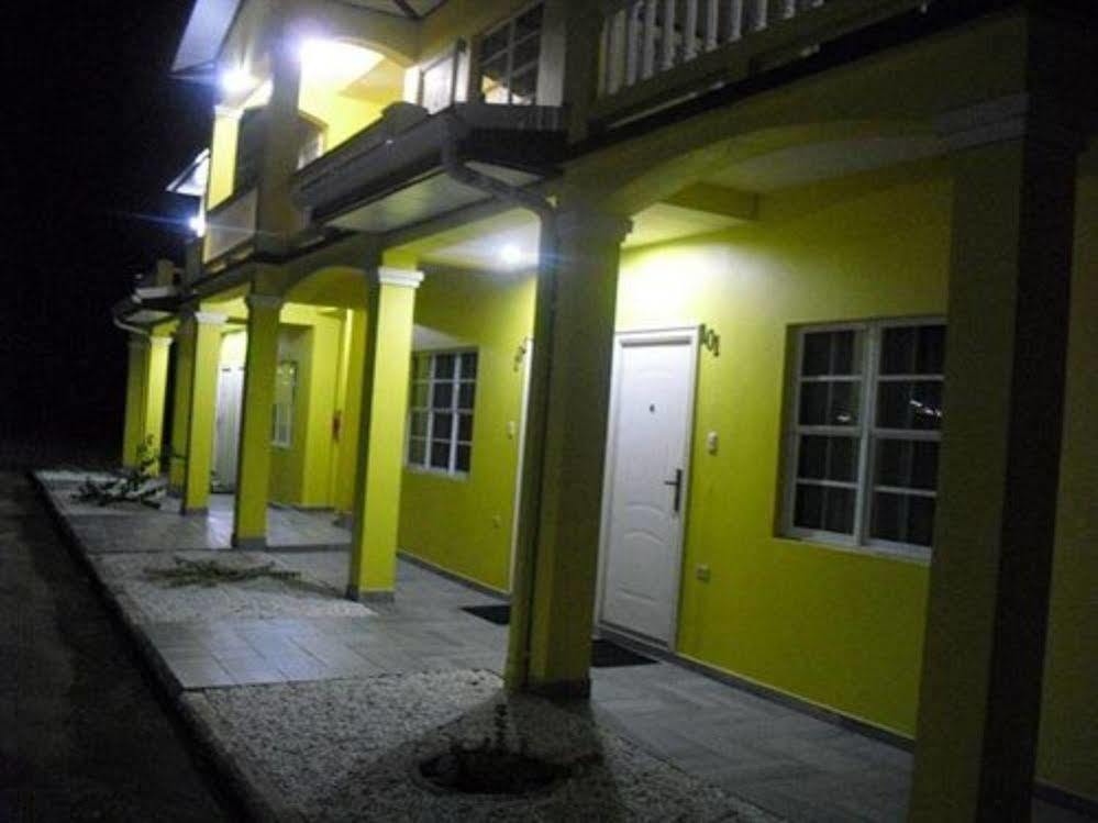 Piarco Village Suites Esterno foto